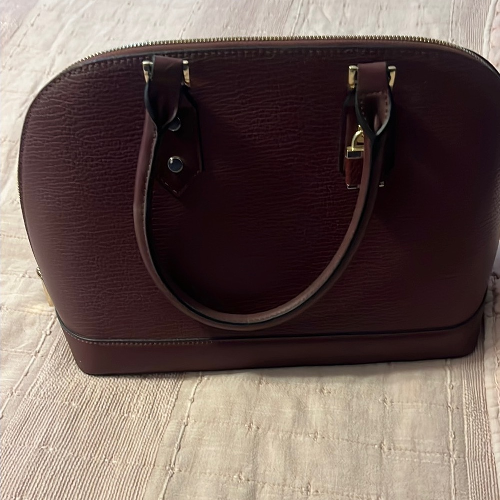 Elegant Burgundy Handbag